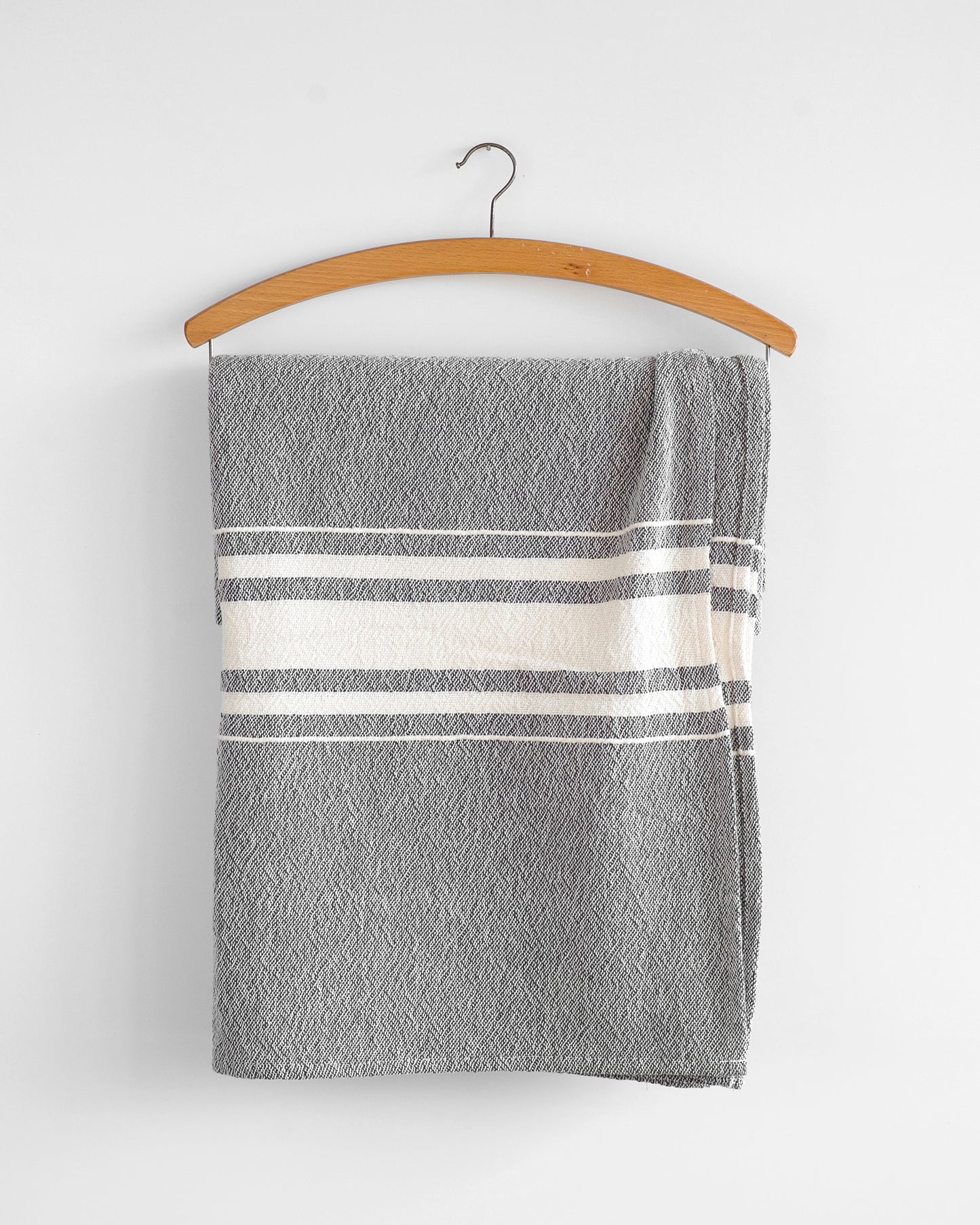 Contemporary Table Cloth Variegated Stripes